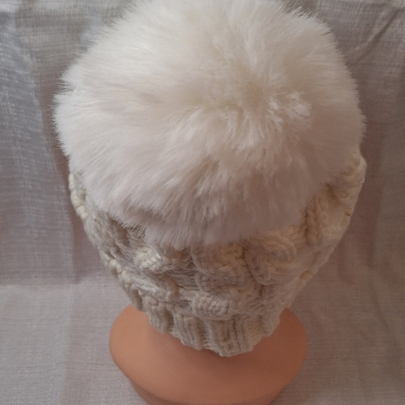 Women's  Wool Beanie Hat With Pompom Elegant Soft - Picture 9 of 16